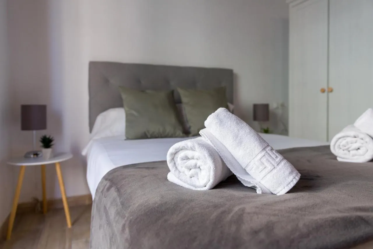 Renthas Carreteria 70 II Apartment Malaga Spain
